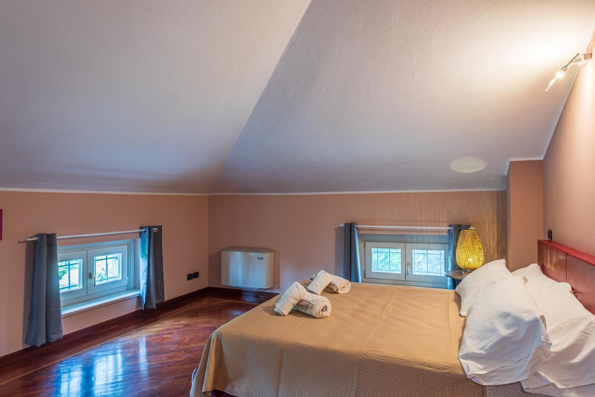 Villa Cornelia , Entire Villa With Private Pool Corneliano d'Alba Exterior foto
