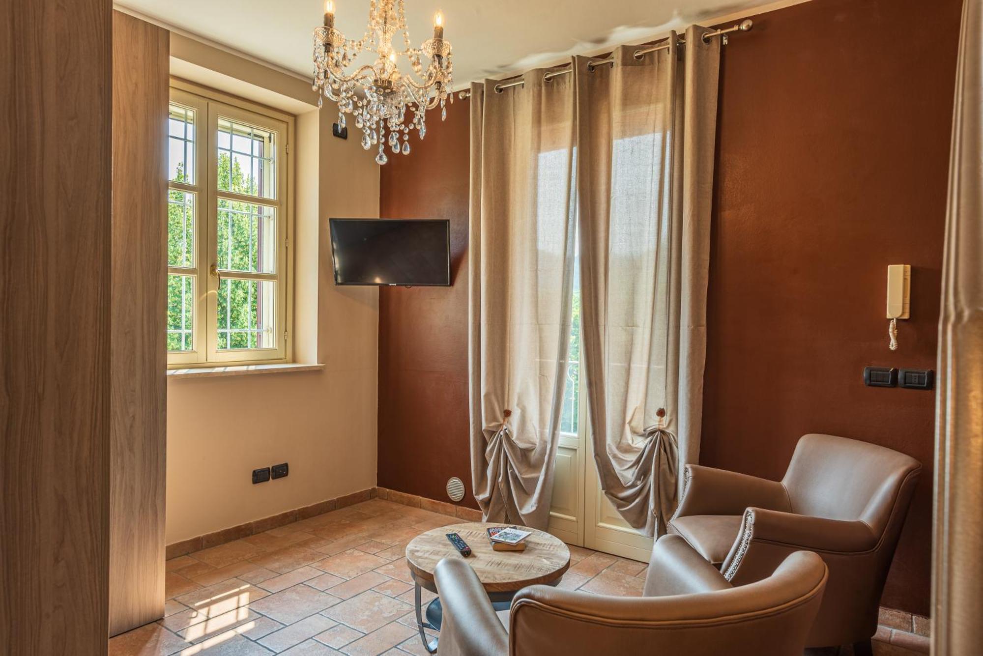 Villa Cornelia , Entire Villa With Private Pool Corneliano d'Alba Exterior foto